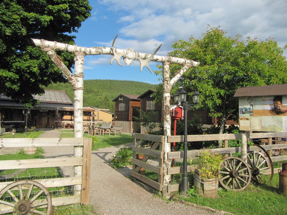 Sun Dance Ranch Acomodação com café da manhã Ekshärad Exterior foto