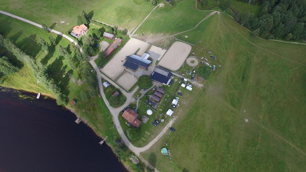 Sun Dance Ranch Acomodação com café da manhã Ekshärad Exterior foto